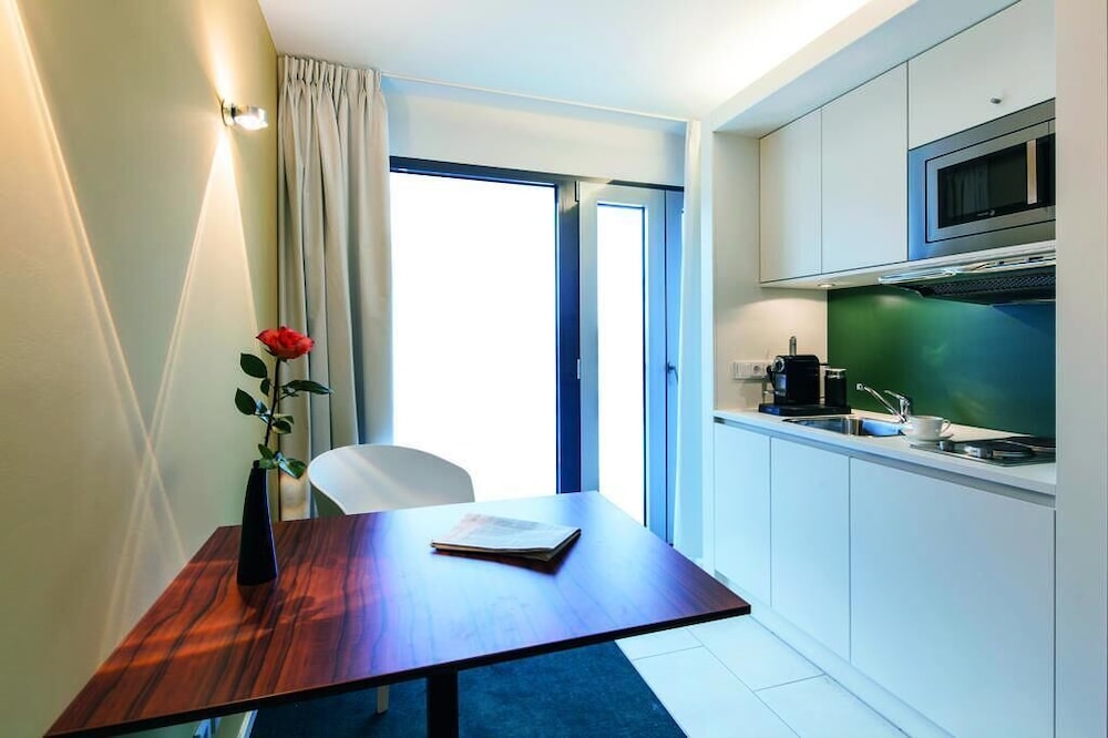 Pandion Boardinghouse 8/16