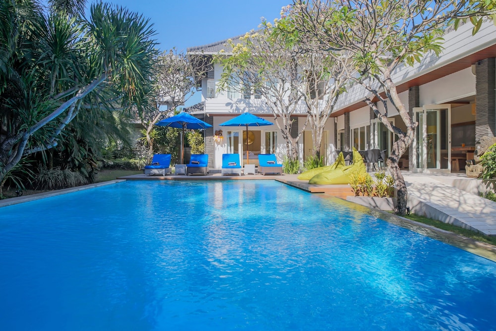 Villa La Luvier 1/27