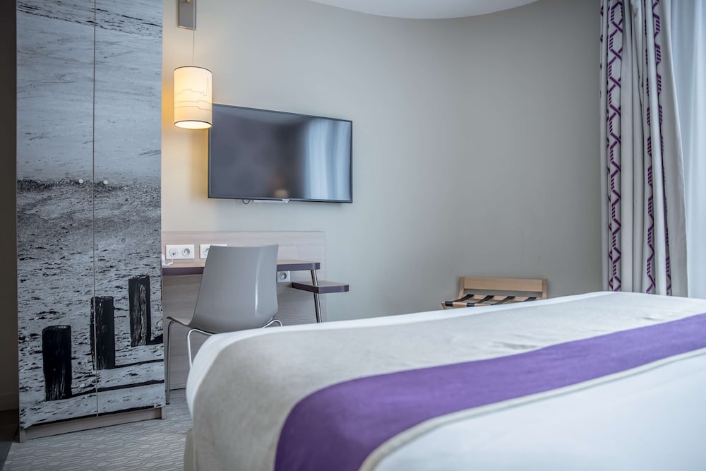 KYRIAD PRESTIGE SAINT MALO 25/64