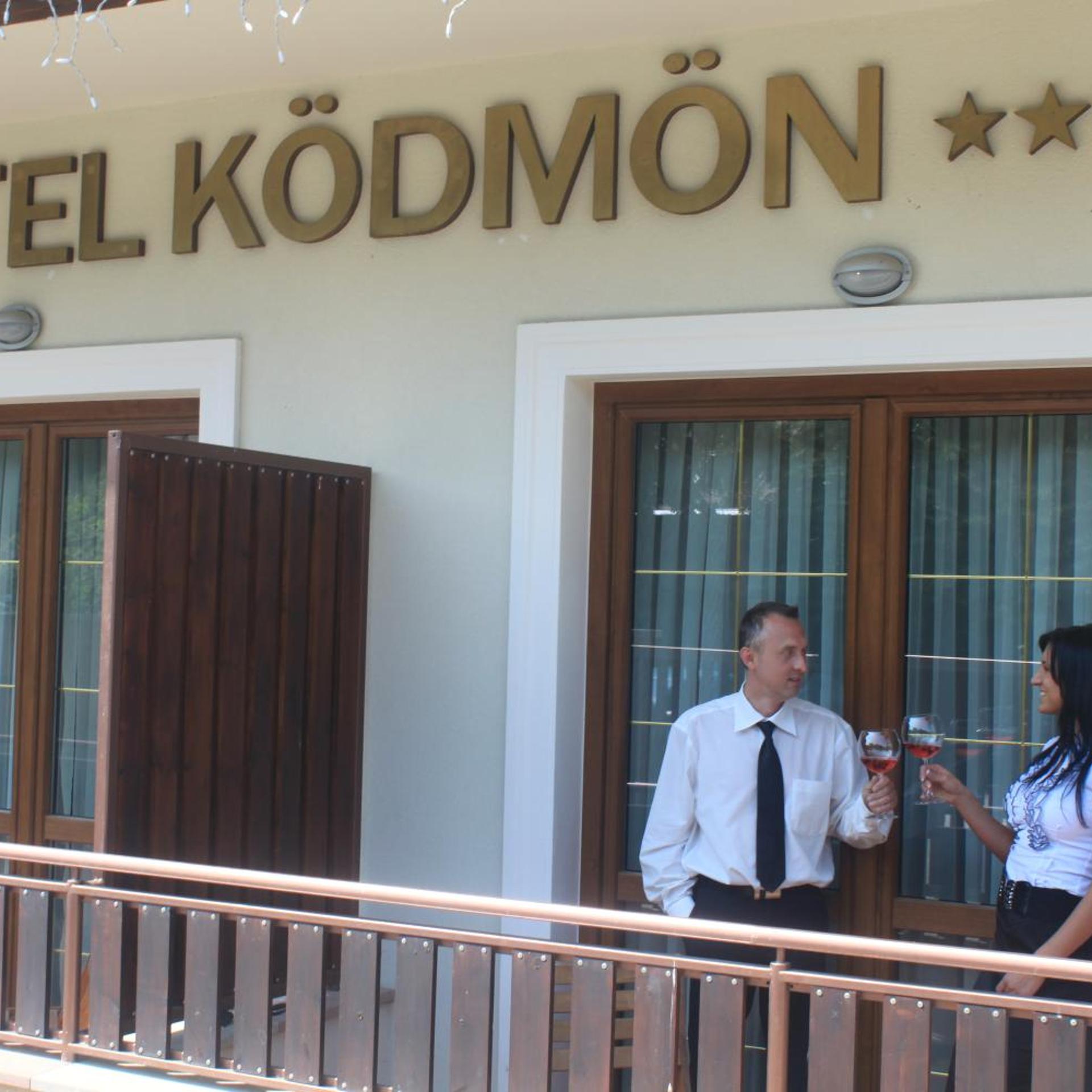 Kodmon 11/53