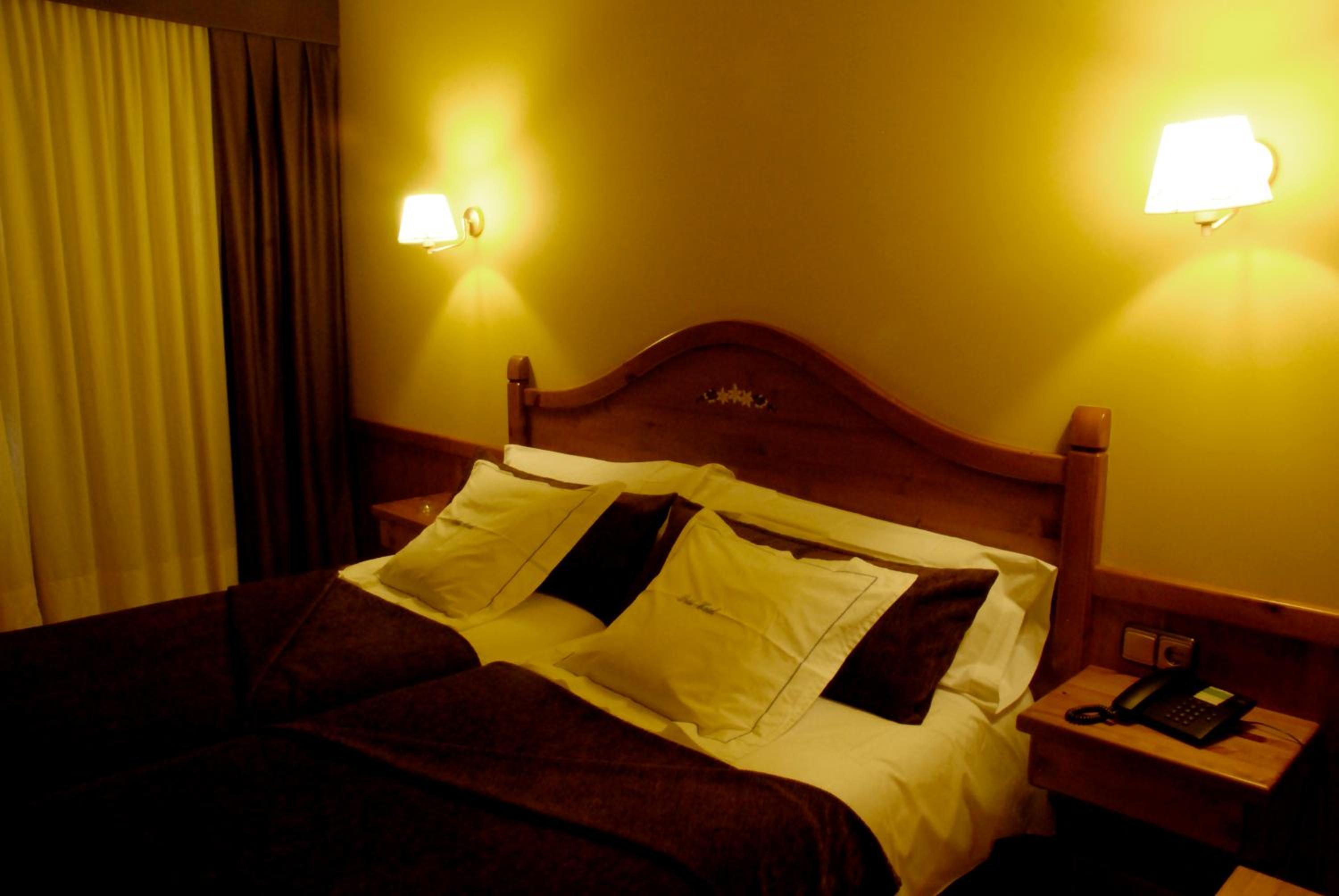 Petit Hotel 21/41