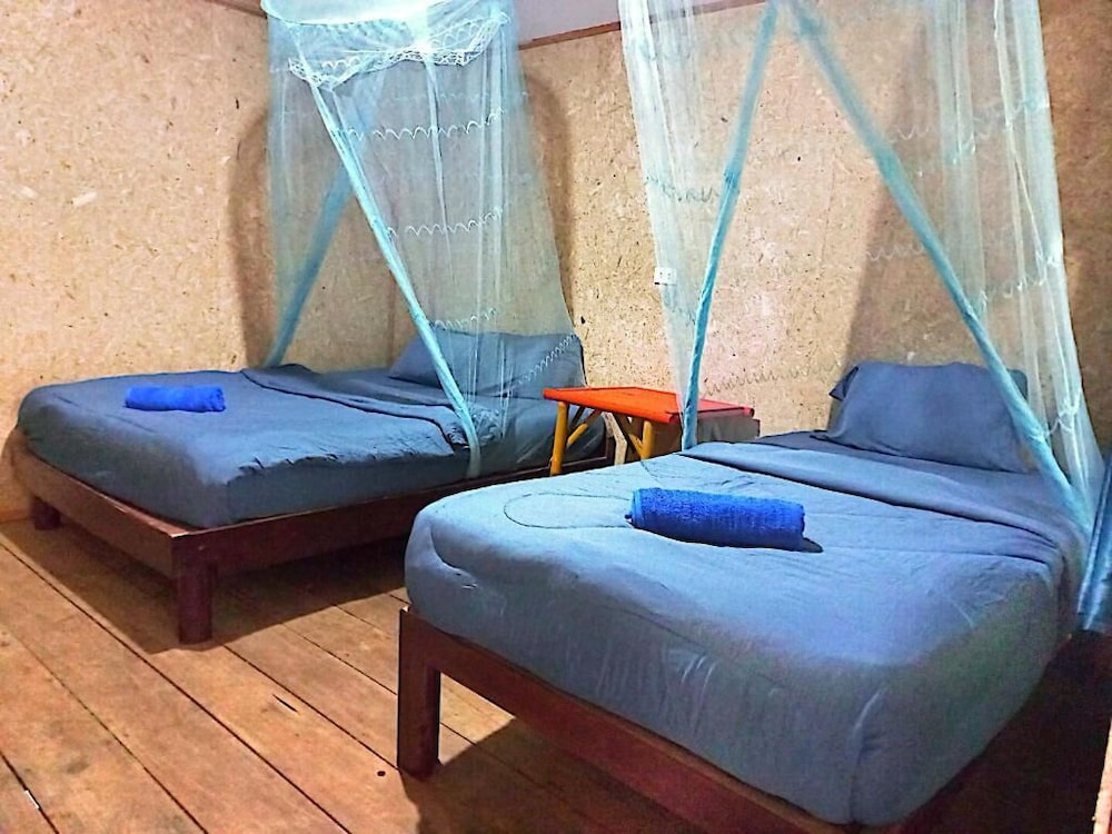 ROOM, TRIPLE, GARDEN VIEW