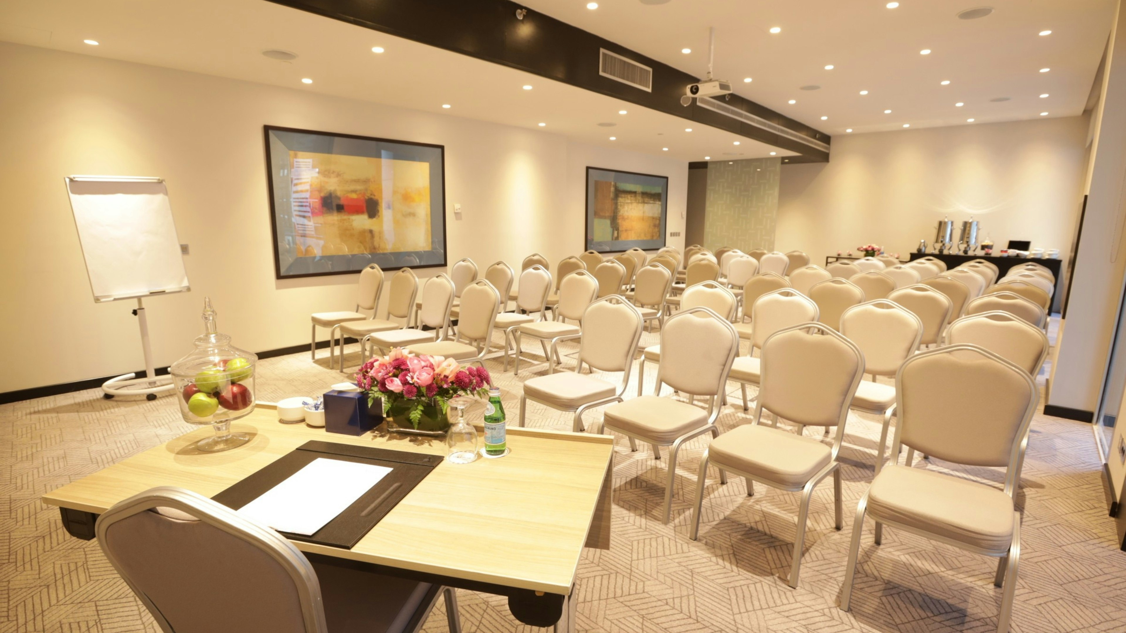 The Abdali Boulevard Hotel 43/50
