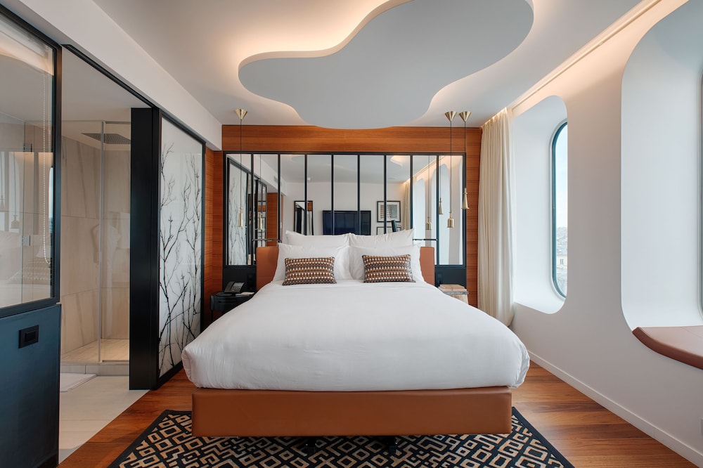 Renaissance Paris Republique Hotel 10/61