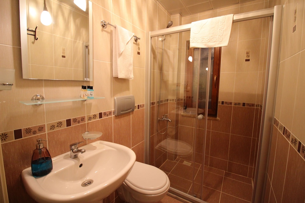 Alize Otel 43/46