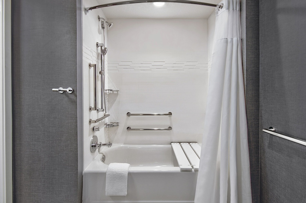 Residence Inn by Marriott Orlando at Flamingo Crossings Town Center 40/45