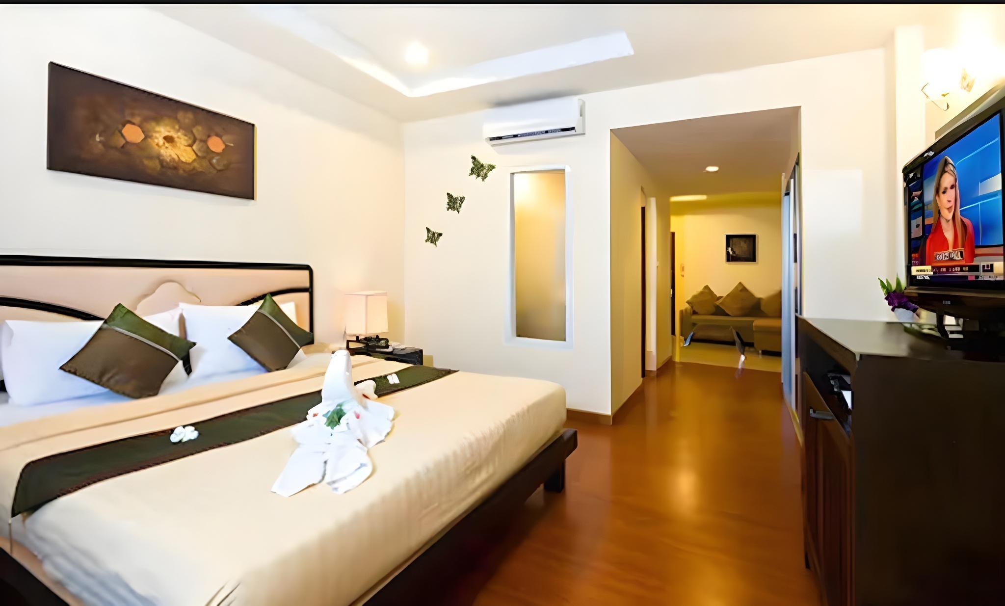 Romantic, Suite, King Bed, Ocean View