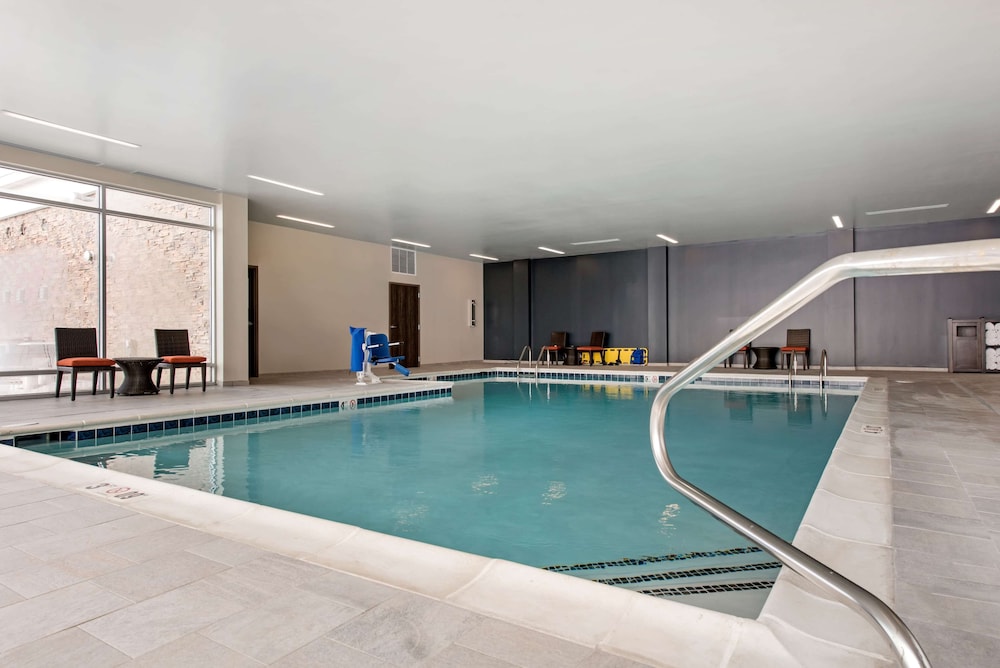 Wyndham Westfield 2/42