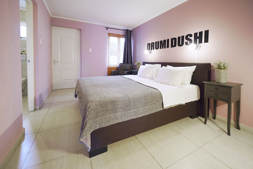 Cadushi Apartments 13/30