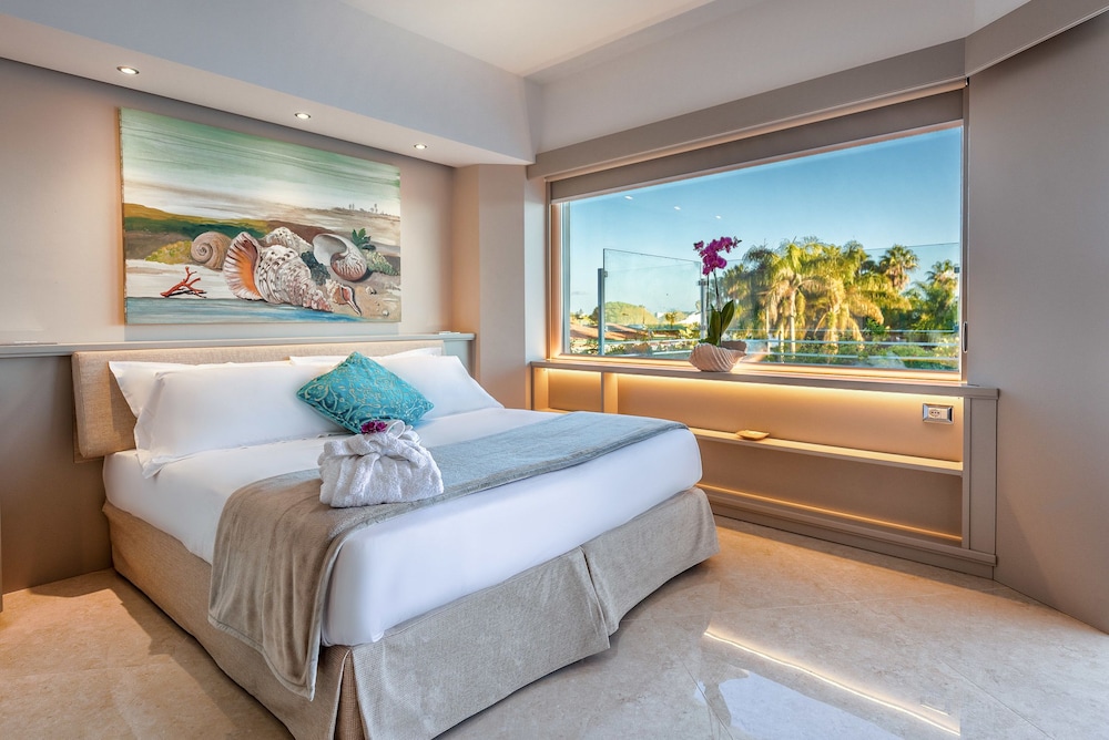 Acacia Palace - Adults Only 18/50