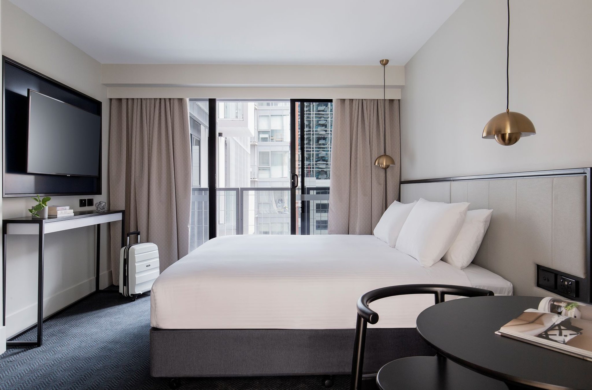 Brady Hotels Jones Lane 14/21