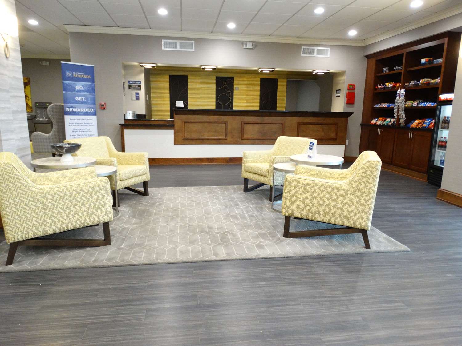 Best Western Premier Airport/Expo Center Hotel 4/23