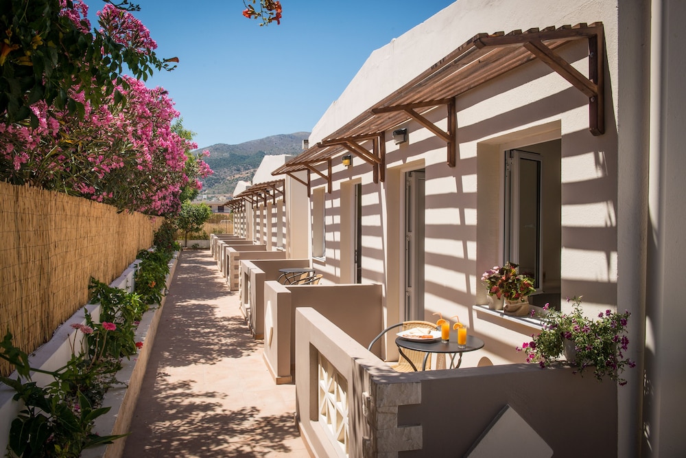 Kastro Beach Apartments 41/50