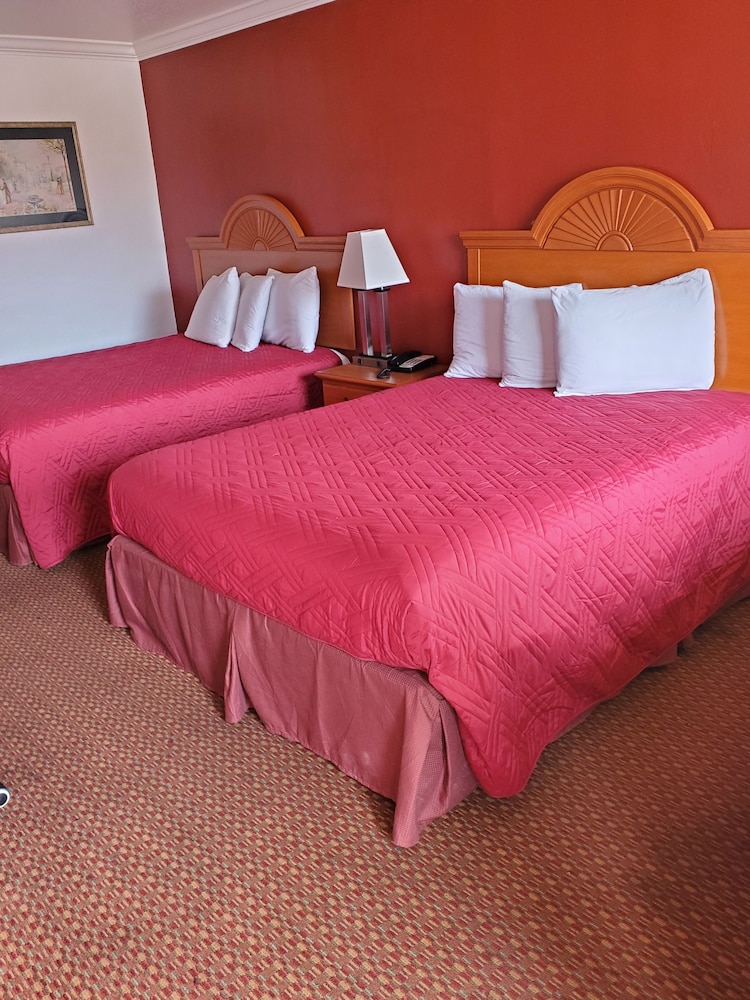 Americana Inn 21/67