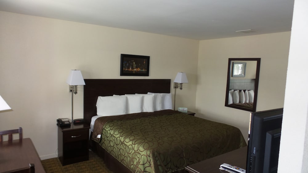 Sea Girt Lodge 26/72