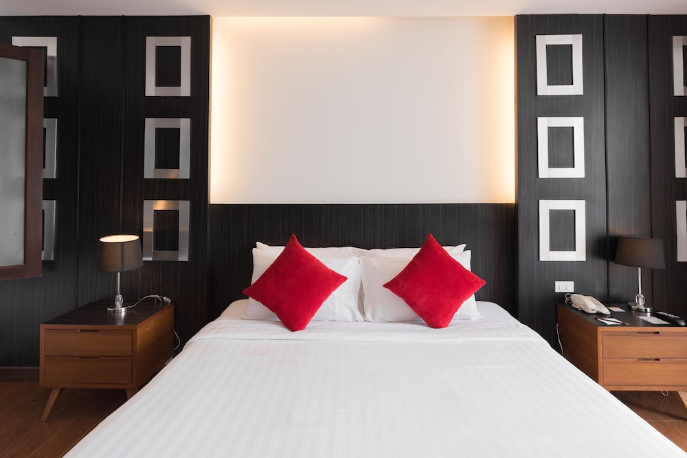 Hotel J Pattaya 30/70