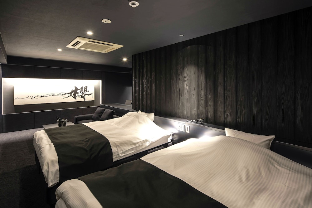Hotel The Grandee 14/48