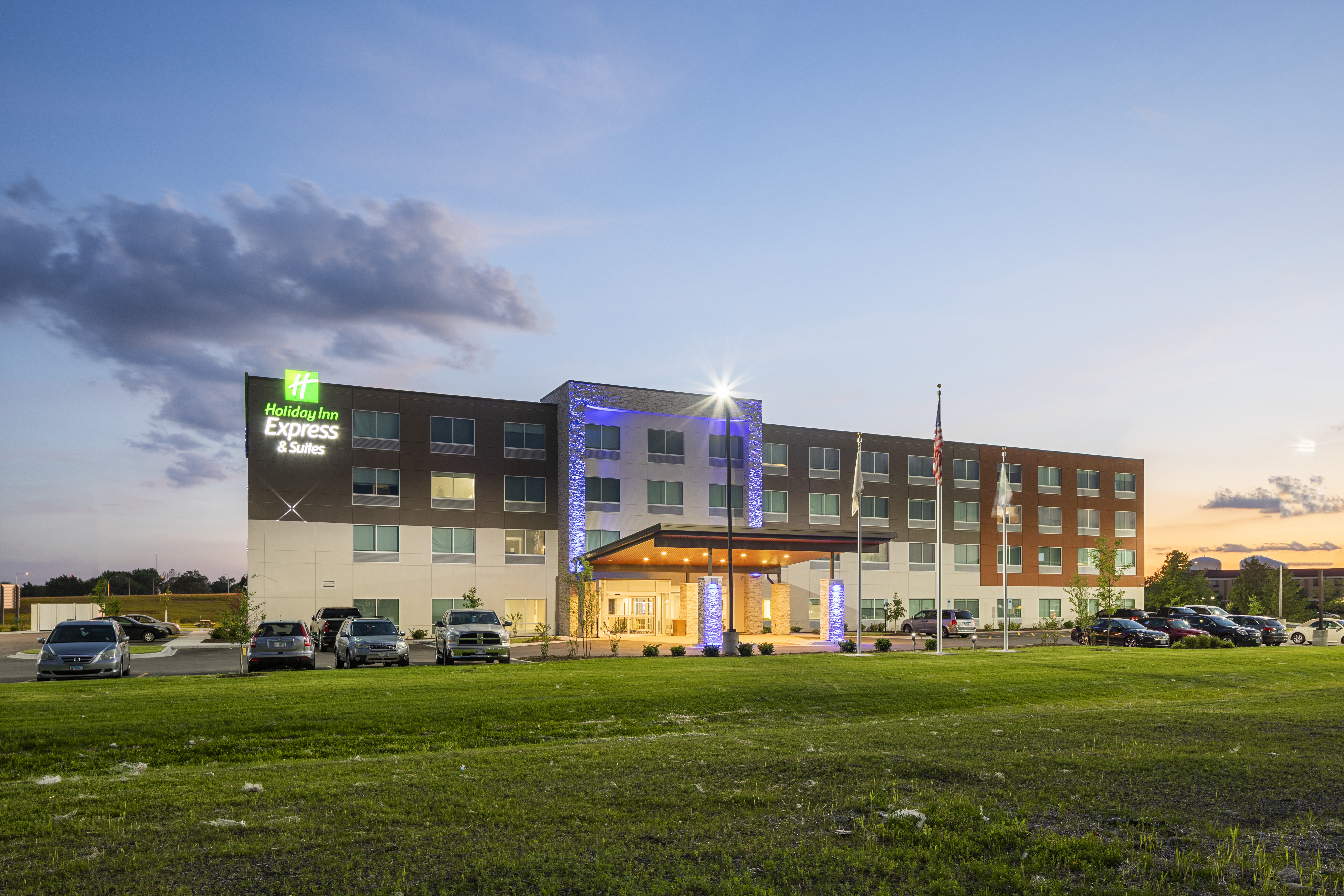 Holiday Inn Express Suites Bourbonnais East Bradley 4/67