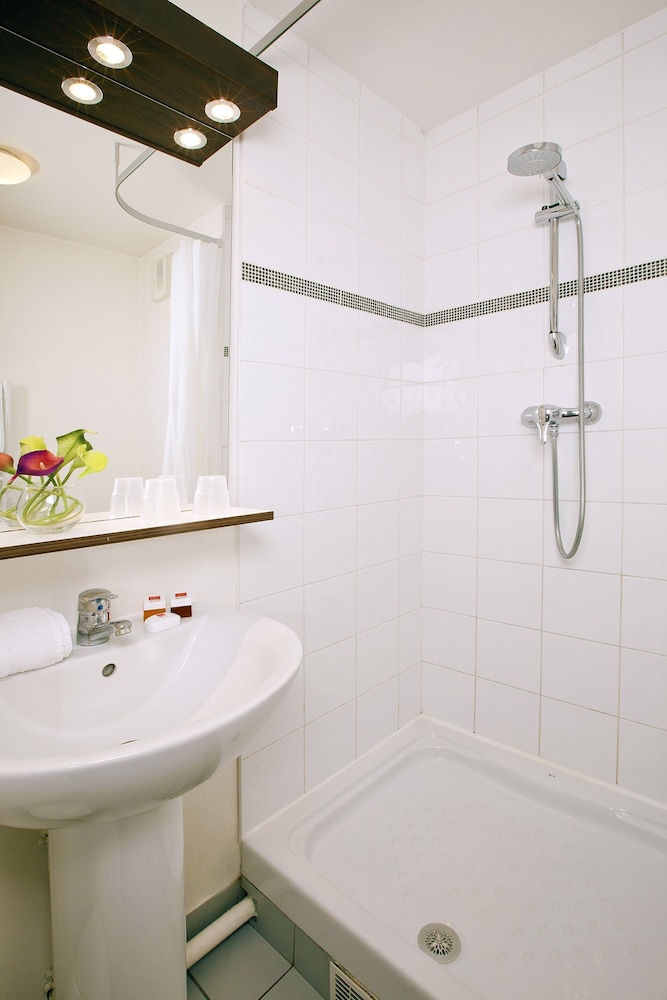 Sejours & Affaires Paris Malakoff 14/36