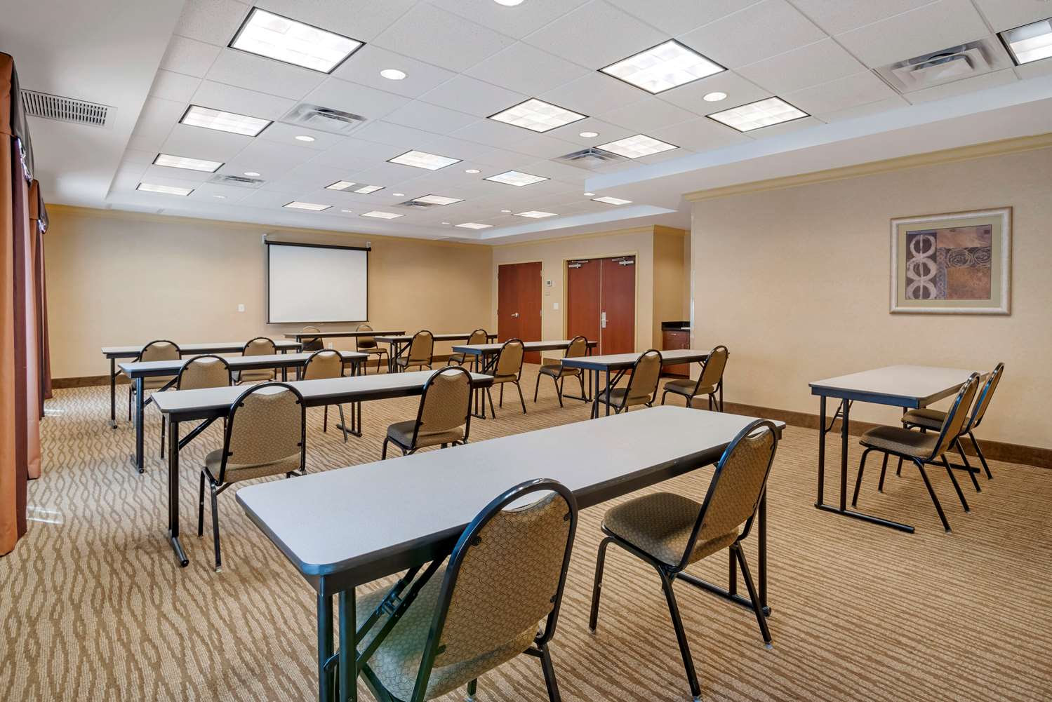 Comfort Suites Fredericksburg North 33/35