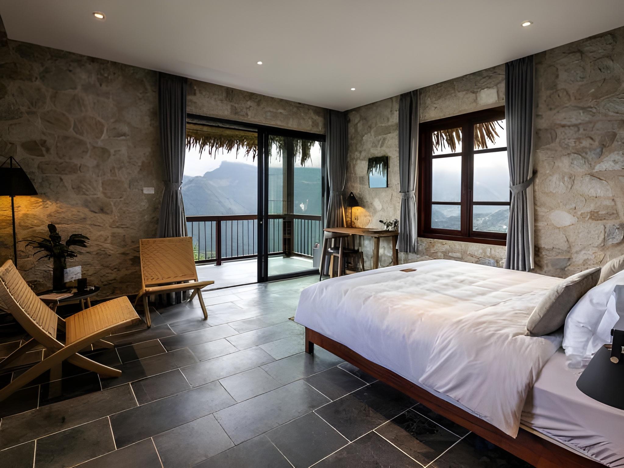 Topas Ecolodge Hotel 7/93