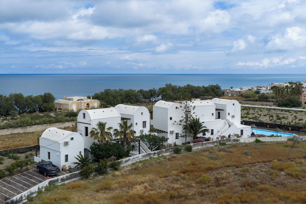 Anna Traditional Apartments 63/68