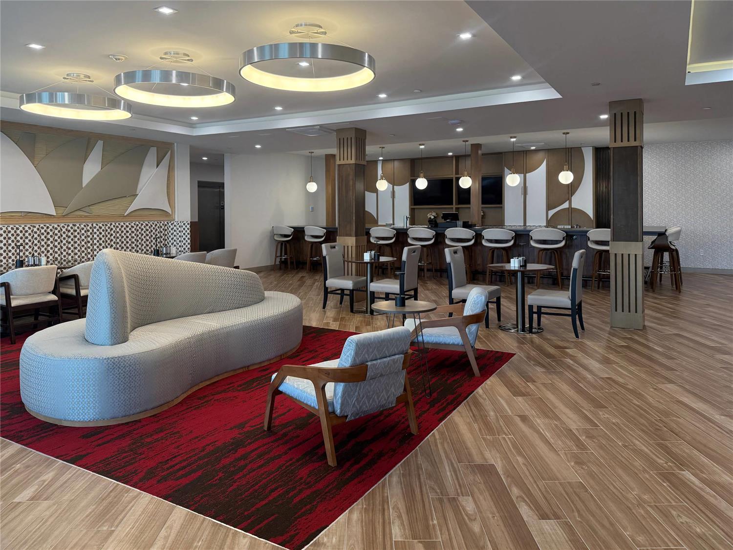 Cambria Hotel & Suites Plymouth 18/30