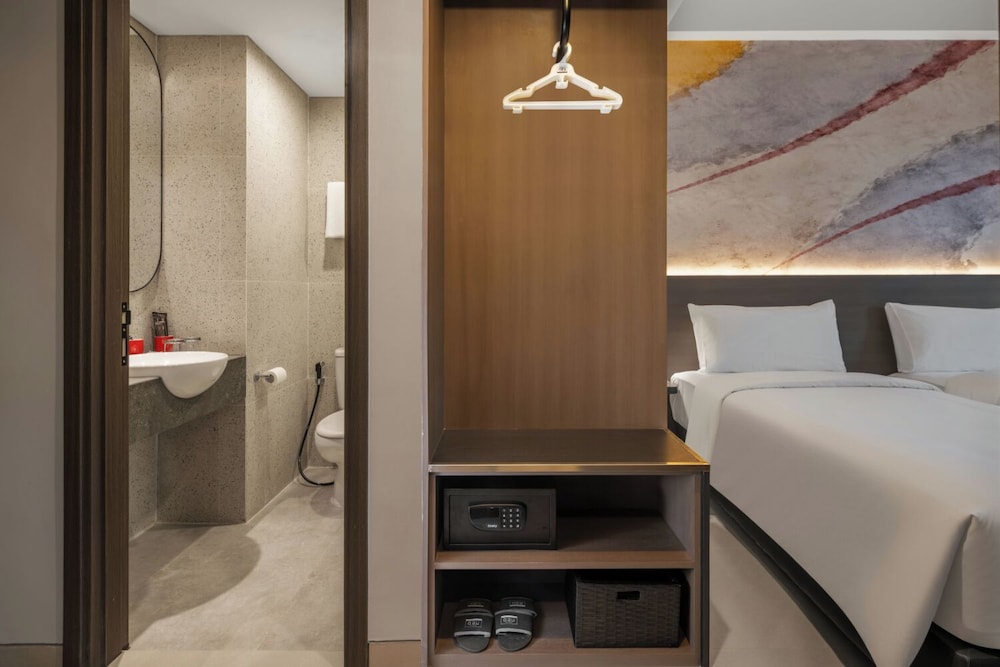 Hotel Neo Kota Baru Parahyangan 87/88
