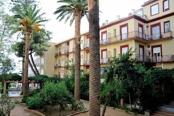 HOTEL ANDALUCIA 2/24