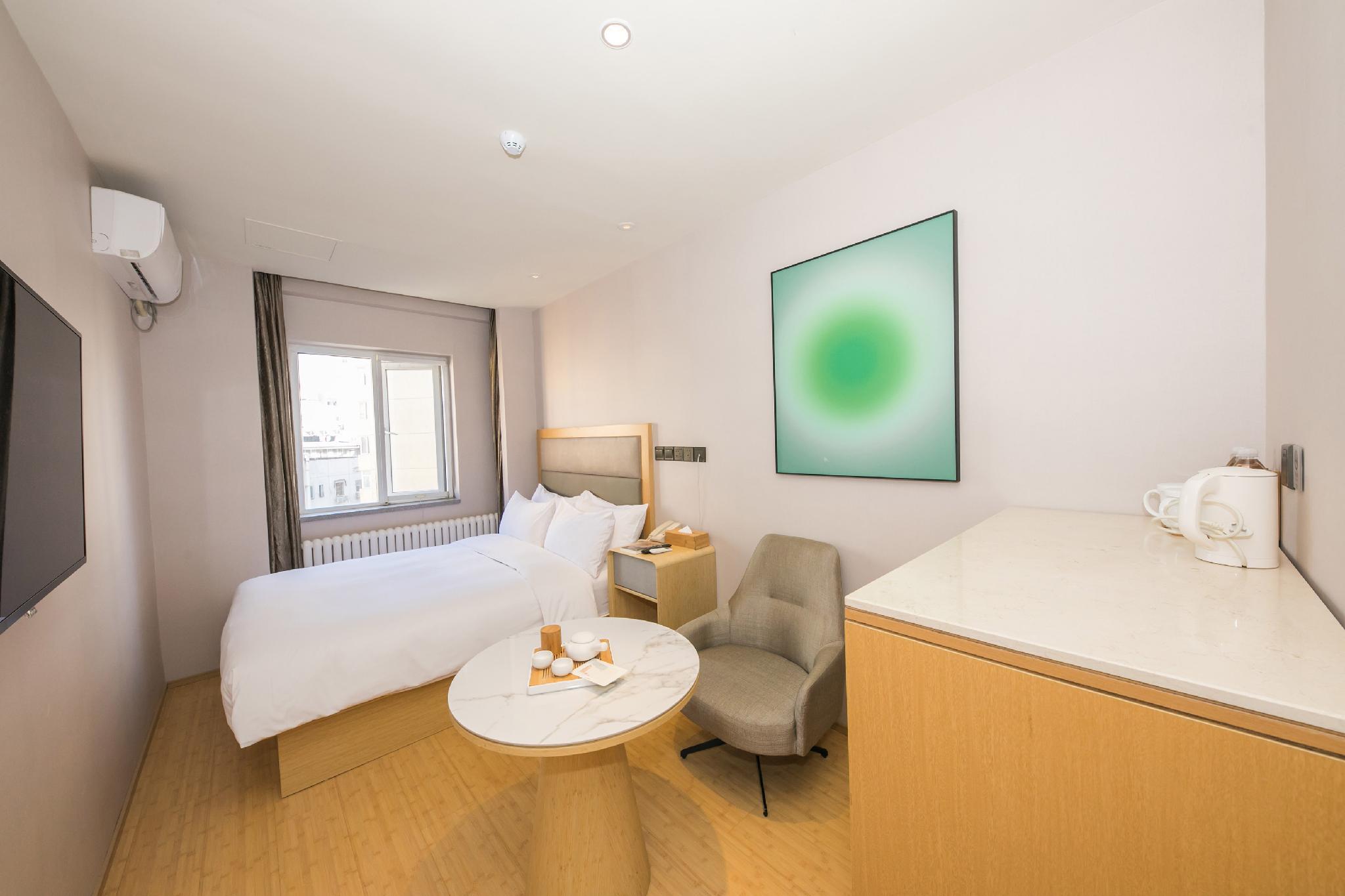 Room, Queen Bed