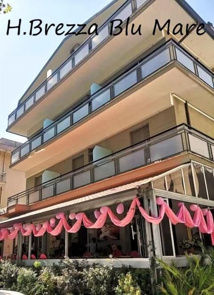 HOTEL BREZZA photo2