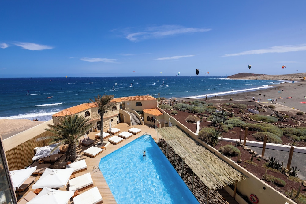 Playa Surf CBbC Hotel 29/34