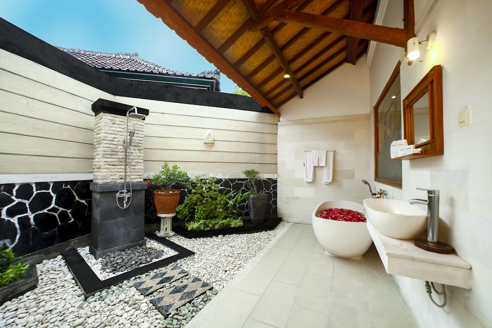 Bali Taman Lovina Beach Resort & Spa 39/50
