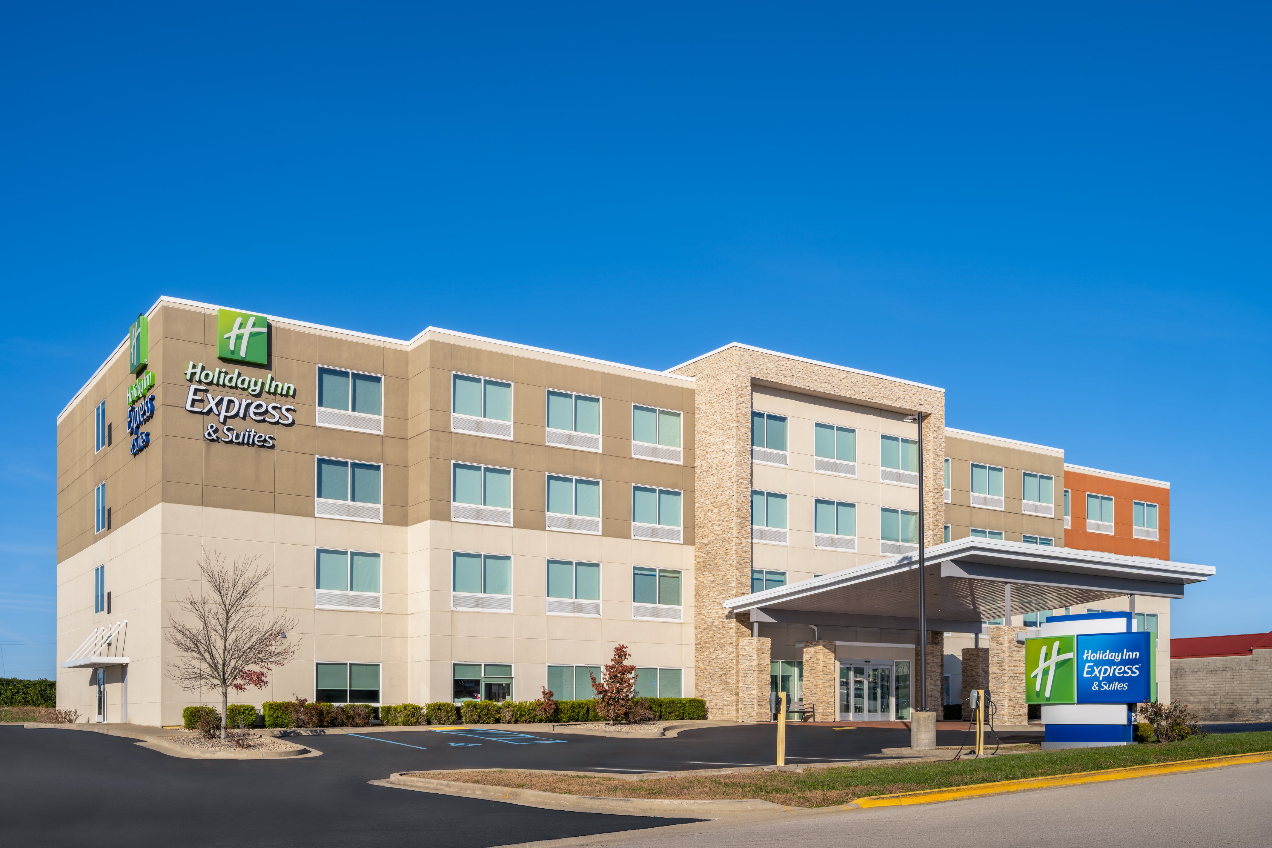 Holiday Inn Express and Suites Mt Sterling North 6/72