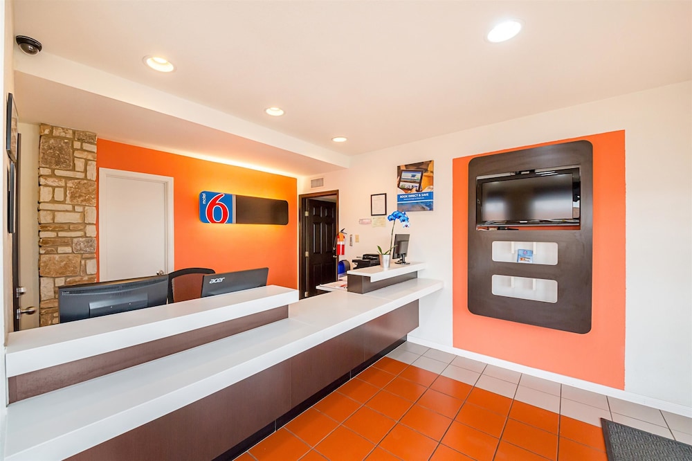Motel6 Boerne, TX 34/60
