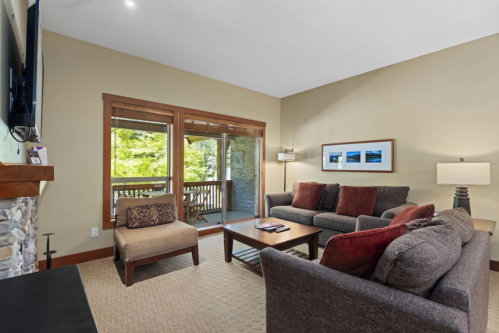 Horstman House By Whistler Premier 44/68
