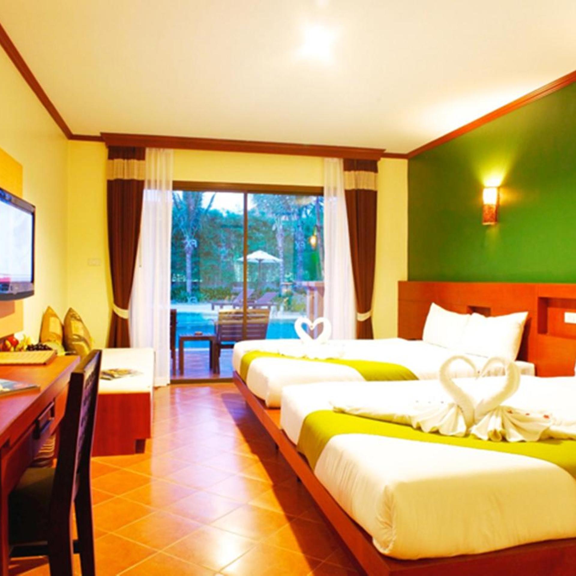 Deluxe, Double Bed, Pool Access