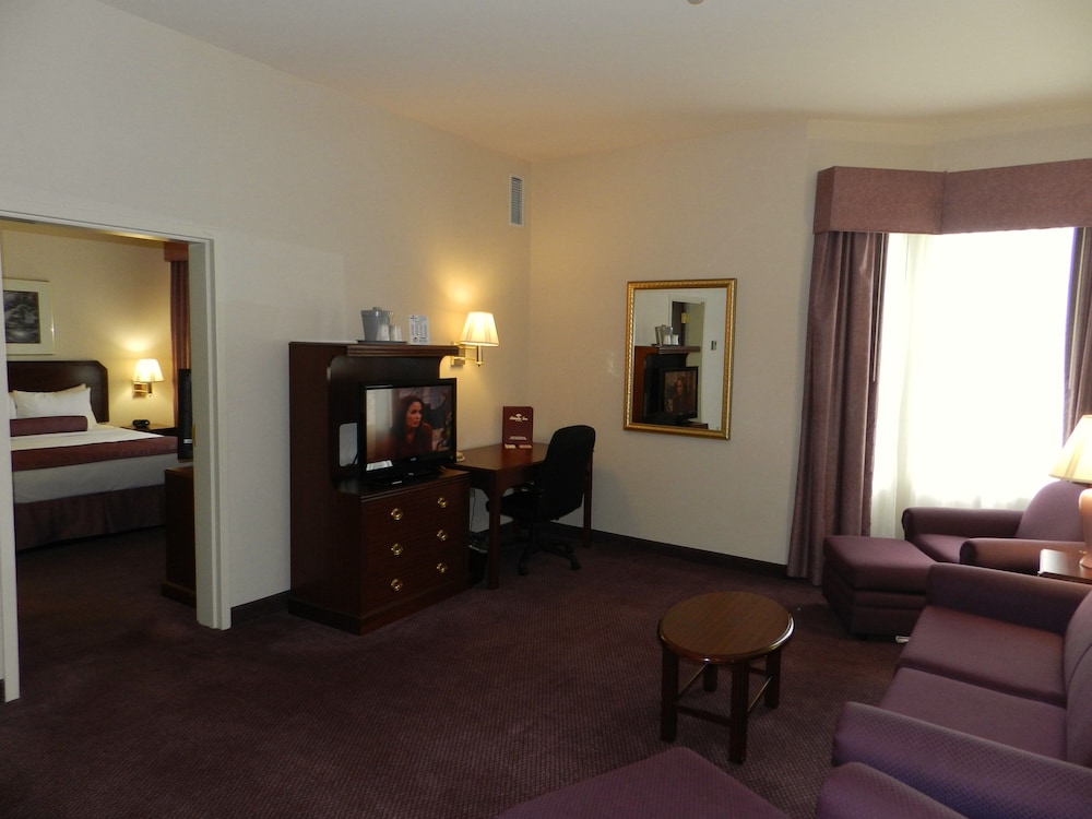 Spark by Hilton Amarillo East 32/48