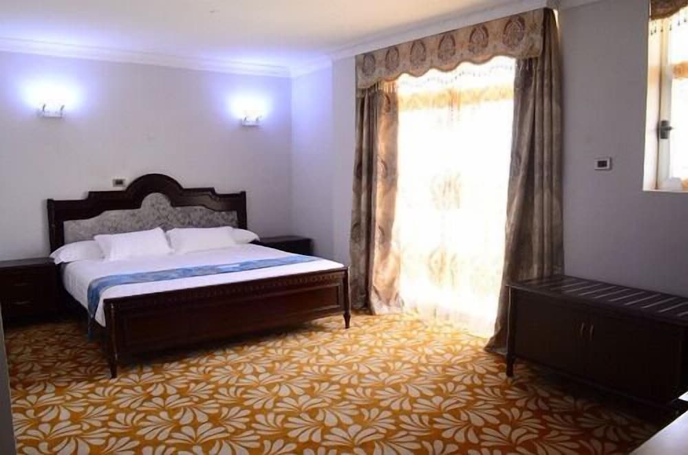 Ras Amba Hotel 12/50