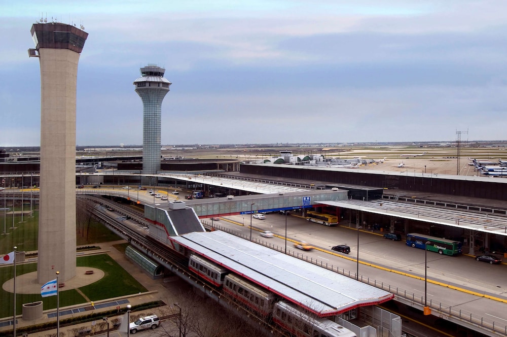 Hilton Chicago OHare Airport 42/82