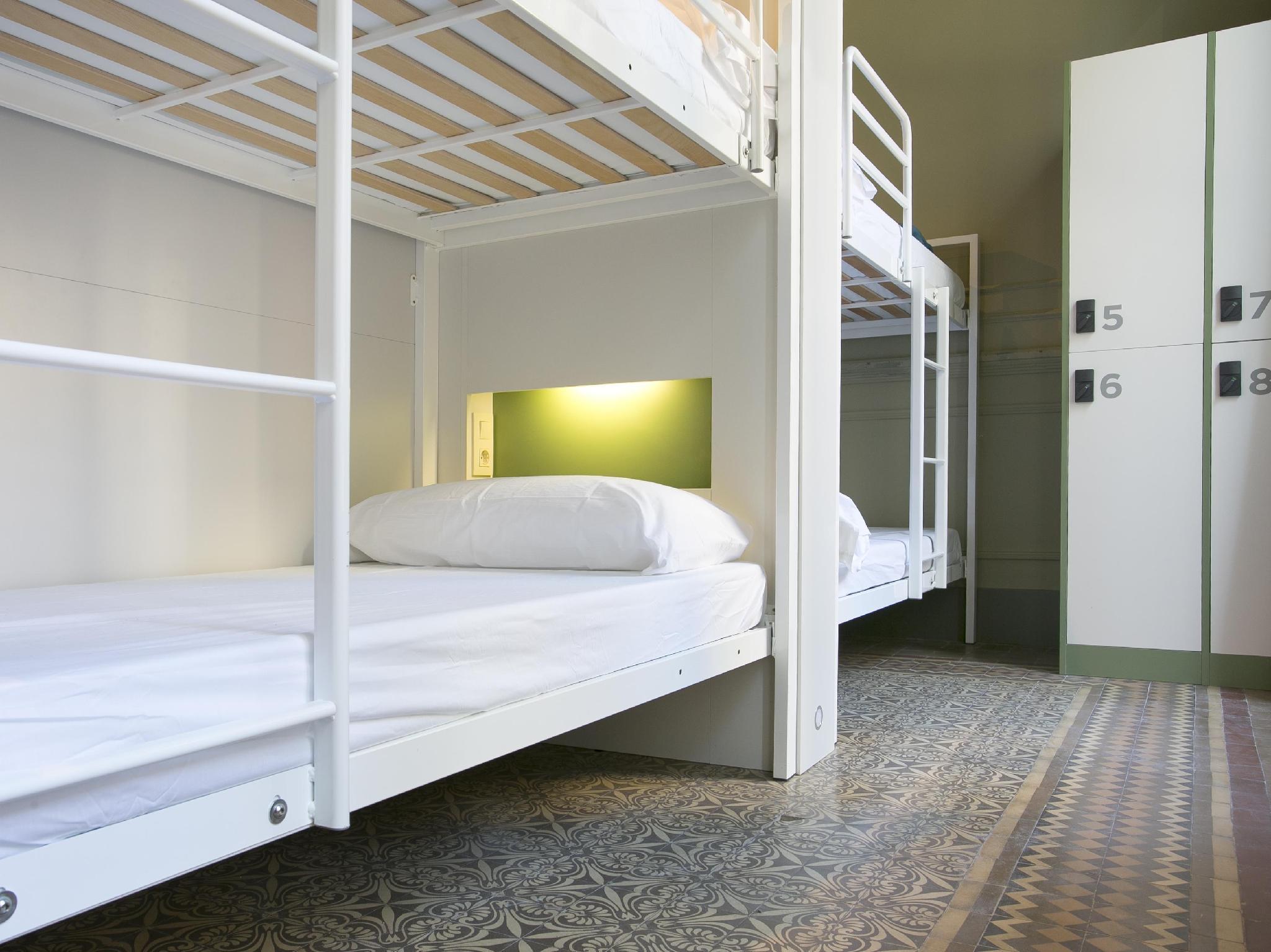 Female Dorm, Female Only, 8 Beds
