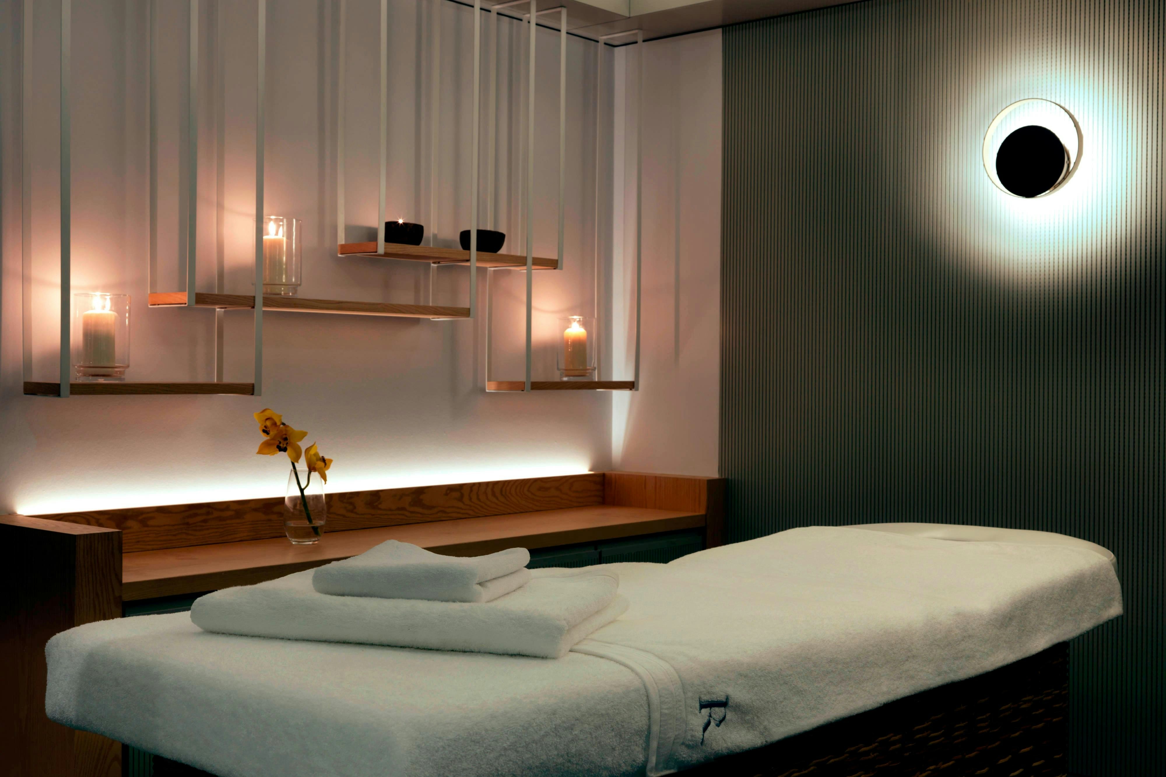 RENAISSANCE WARSAW AIRPORT HOTEL 6/62