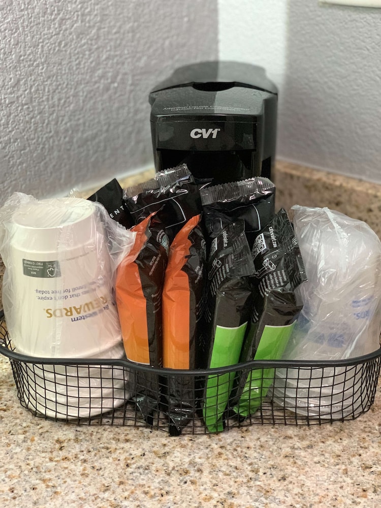 Best Western Plus Olive Branch Hotel & Suites 21/32