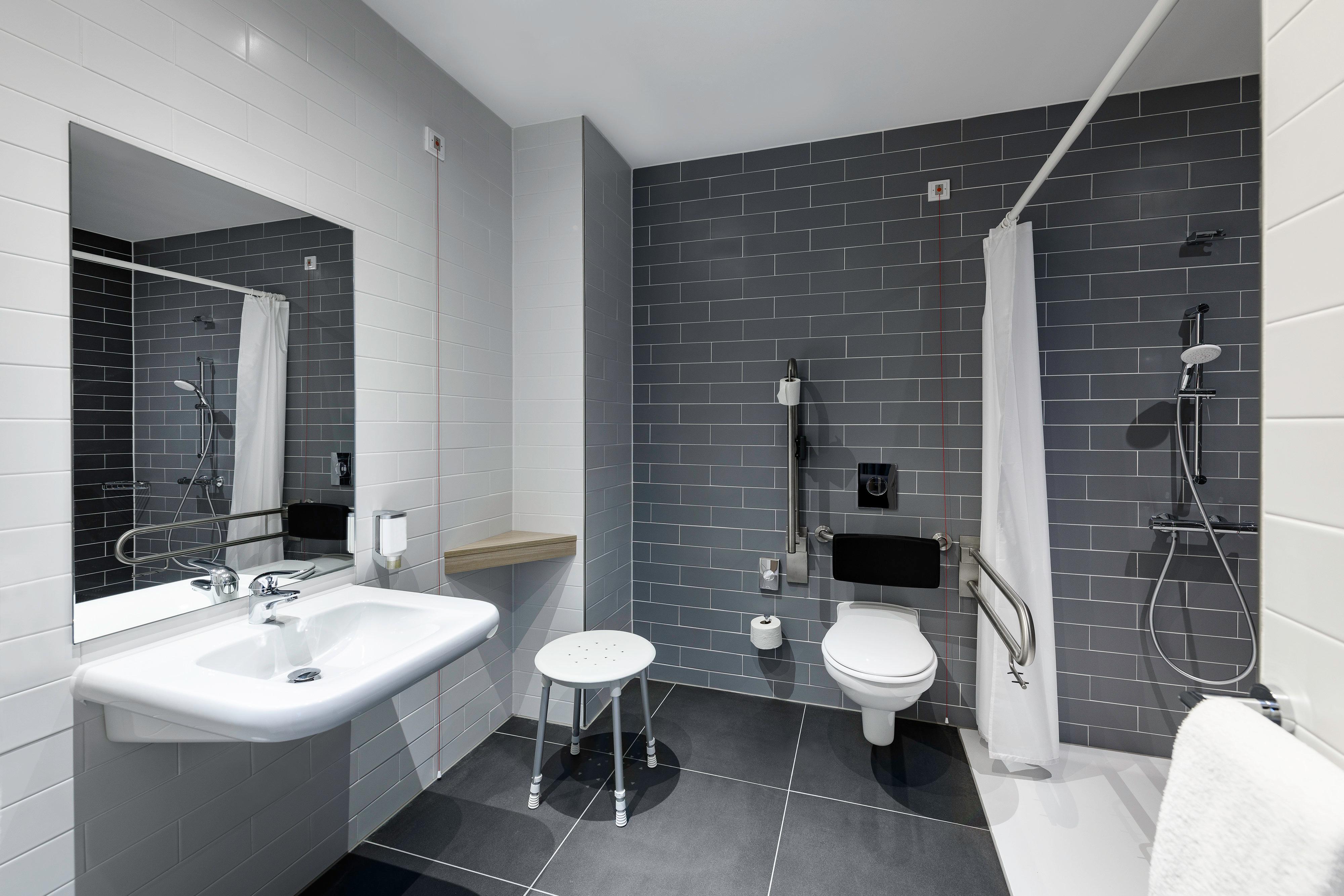 غرفة بسرير كوين لذوي الإعاقة، Holiday Inn Express Regensburg 3/4