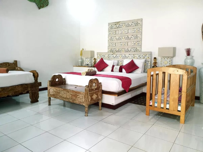 Superior, Villa, Living Area, with Pool