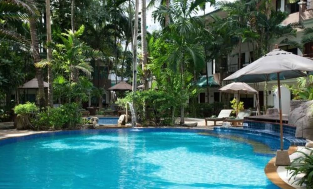 The Viridian Resort 3/62