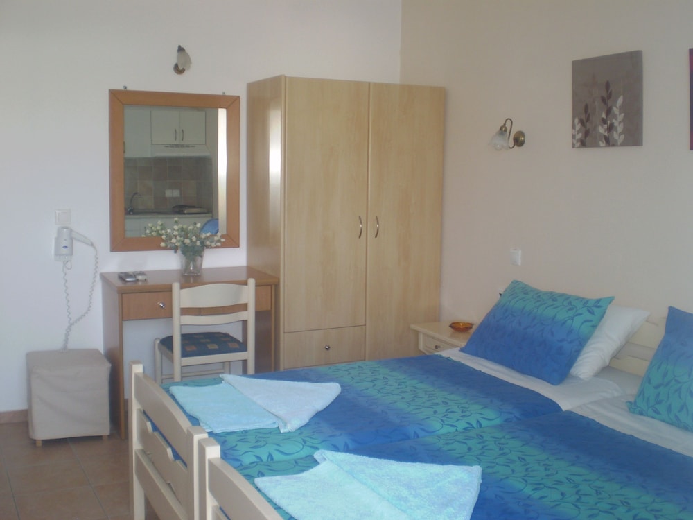 Galini Pension 10/36