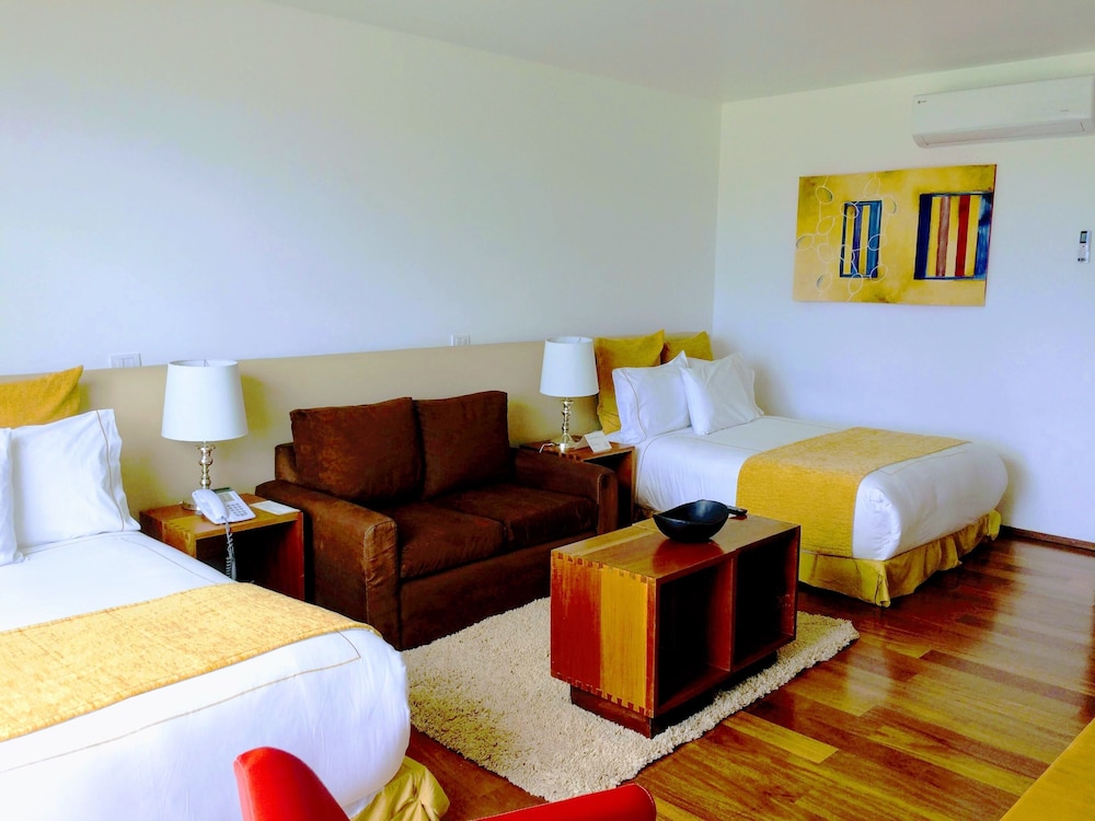 HOTEL HACIENDA CANTALAGUA GOLF 22/65
