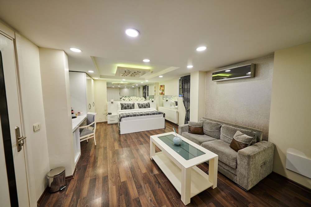 Hotel the Marions Suite 50/85