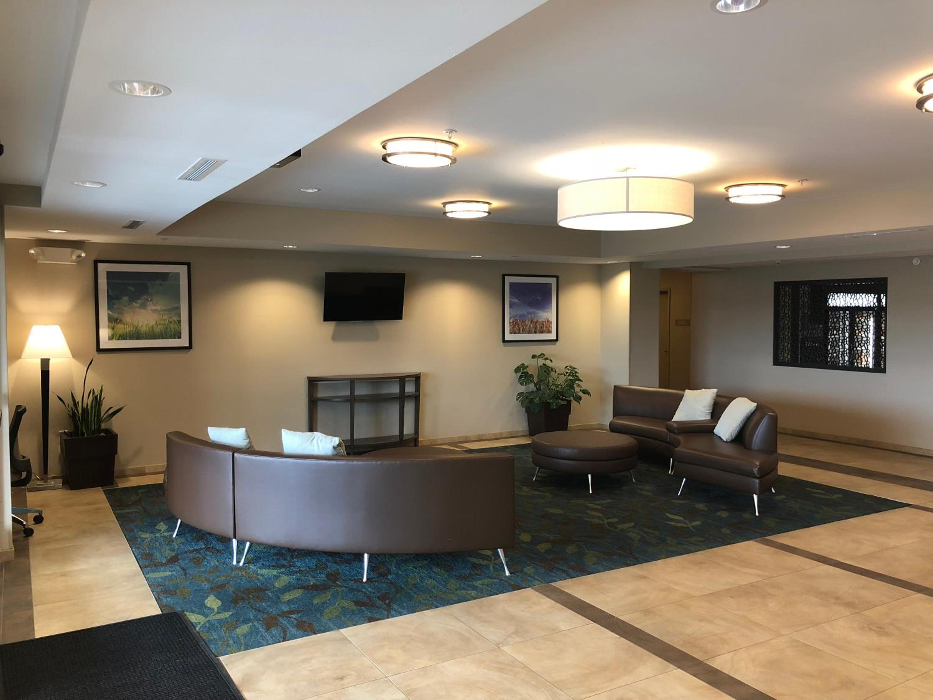 CANDLEWOOD SUITES EL DORADO 9/25